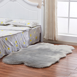 Shengxi Plush Acrylic Carpet White Novelty Shape Washable Floor Mat For Bedroom Living Room - Product Image 2