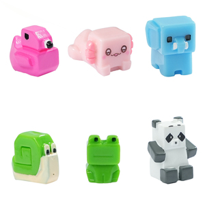 Nouveaux accessoires décoratifs suspendus DIY et petits ornements micro-paysagers en forme de dragon hexagonal <span class=keywords><strong>carré</strong></span> et de panda mignon. - Product Image 5