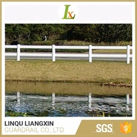 Clôture de propriété en PVC vinyle à 2 rails, économique, pour pâturage de chevaux, kit de piquets de ranch, légère, facile à assembler, pour ferme, modélisation 3D