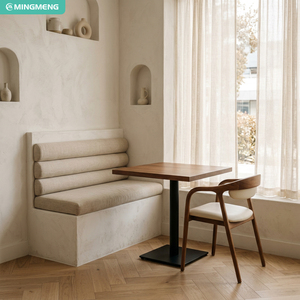 Ensemble de salle à manger moderne avec banquettes rembourrées, table à plateau en bois massif et chaise à accoudoirs en bois pour bistro et restaurant - Product Image 1