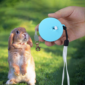 Correa retráctil para perros, 2M, portátil, fácil de llevar, correa extensible automática para hámsters de conejo, para cachorros, gatos, mascotas pequeñas, paseos al aire libre - Product Image 2