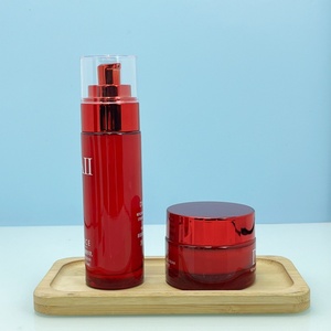 Juego de Cuidado de la Piel de Lujo Personalizado con Serigrafía Roja en Vidrio, Tarro de Crema de 50g, Botella de Loción de 100ml y 200ml, Botella con Gotero de 50ml - Product Image 1