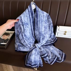Nouvelle Écharpe Longue Décorative en Polyester 125*180cm, Imprimé Orchidée Creuse, Protection Solaire Printemps-Été, Polyvalente pour Femme - Product Image 1