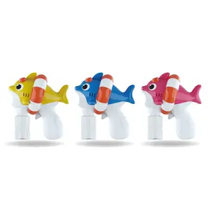 Iyi fiyat açık oyuncak 3 renkler köpekbalığı elektrik kabarcık tabancası ucuz kabarcık yapma makinesi 50ml kabarcık çözümü ile çocuklar için yaz
