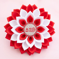 Broche florale en alliage de zinc satiné, style symbole personnalisé, pour décoration d'événements de groupe, prix d'usine, durable, fournisseur en gros