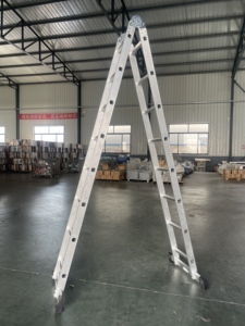 <span class=keywords><strong>Escalera</strong></span> de <span class=keywords><strong>dos</strong></span> secciones ajustable, tipo A y recta, de aluminio, multiusos, con diseño de bisagra - Product Image 3