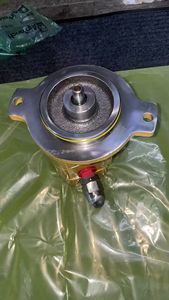 La nouvelle pompe à engrenages de moteur à essence 290-9753 G3612 G3616 G3606 G3608 est en stock - Product Image 4