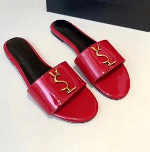 2026 En gros, Sandales à enfiler de créateur en cuir verni de qualité supérieure pour femmes, tendance été, de luxe, de marque célèbre - Product Image 3
