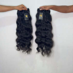 Extensiones de Cabello Virgen Indio en Trama, Paquetes de Cabello Humano Ondulado Profundo, Proveedores de Cabello Rizado Natural Brasileño y Cabello de Templo Indio - Product Image 2