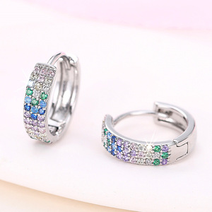 Orecchini con accenti colorati per donna, design semplice, accessori per l'orecchio da indossare tutti i giorni - Product Image 5