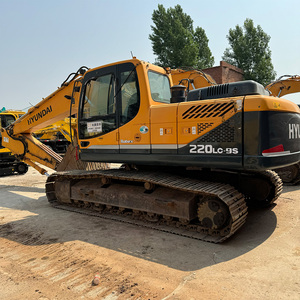 Excavatrice Hyundai 22 tonnes sur chenilles hydrauliques avec godet de terrassement, modèle d'occasion R220LC 9S Corée 2022, faible nombre d'heures - Product Image 6
