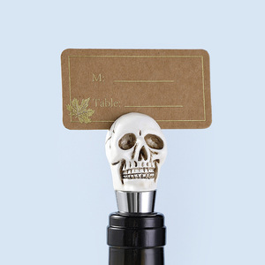 Bouchon de bouteille de vin en résine en forme de crâne pour fête d'Halloween - Product Image 2