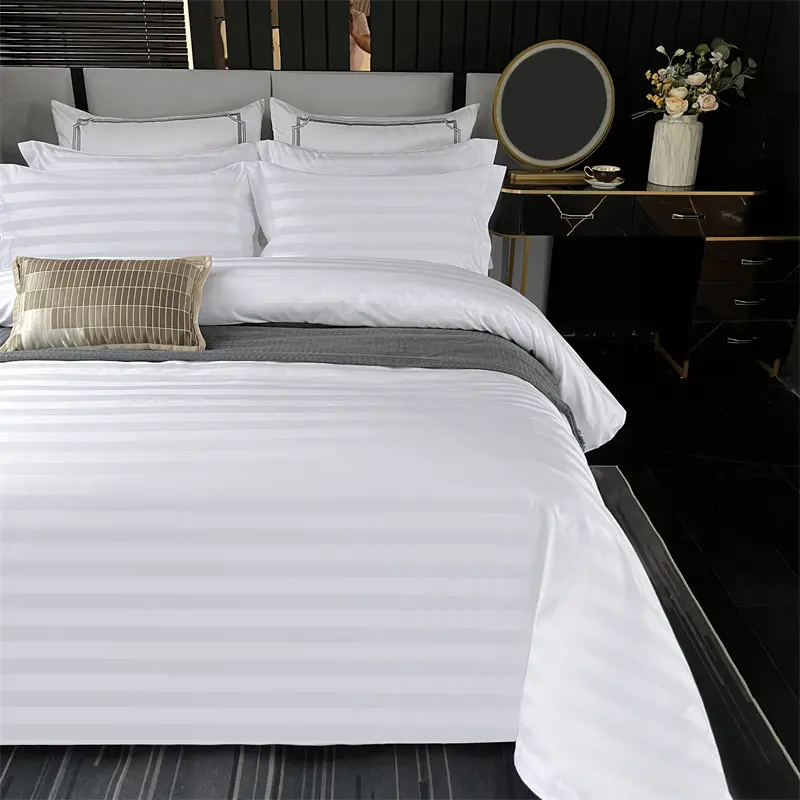 Ensemble de literie pour hôtel 5 étoiles de luxe 240TC 60S 3cm coton rayé blanc taie d'oreiller housse de couette draps pour lits