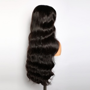 Venta al por mayor de pelucas de cabello <span class=keywords><strong>humano</strong></span> ondulado para mujeres negras transparente HD encaje Frontal cierre pelucas proveedor 100% Peluca de pelo vietnamita crudo - Product Image 4