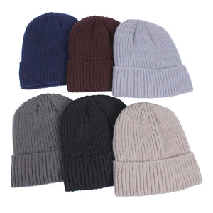 Gorro de invierno personalizado de MOQ bajo, gorro de lana al por mayor, gorros de punto coloridos Unisex cálidos de otoño frío, gorros holgados informales - Product Image 1