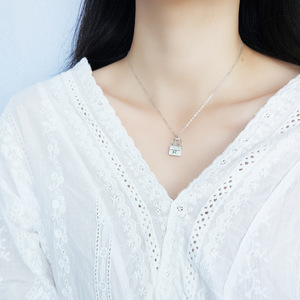 Nuevo Collar con Colgante Deportivo de Cobre y Bambú con Diamantes, Diseño Exclusivo 2026, Lujo Ligero de Alta Gama para Mujer, Verano, Buena Suerte - Product Image 4