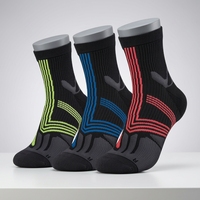 Chaussettes de course à pied personnalisées Basketball Chaussettes en nylon évacuant l'humidité Chaussettes de compression pour cyclisme
