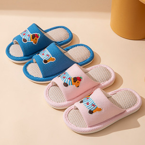 Nouveau Design Claquettes <span class=keywords><strong>en</strong></span> PVC pour Enfants Chaussons d'Intérieur à Bout Ouvert avec Assurance Qualité - Product Image 2