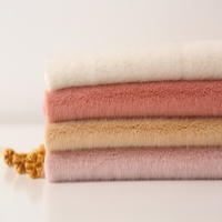 Atmungsaktiver Tricot-Stoff Mittleres Gewicht 100% Polyester Imitat-Nerz Kunstpelz Hochwertiges 150D Garn für Mädchenbekleidung Oberbekleidung