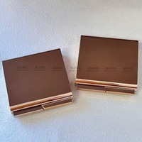Boîte d'emballage de fard à paupières cosmétique sept couleurs en plastique ABS pulvérisé sur mesure de forme irrégulière, couleur unie