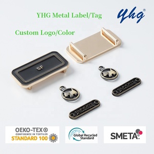 Yhg Chất Lượng Cao Dập Nổi Tùy Chỉnh Tên Thương Hiệu Thư Silicon Cao Su Kẽm Hợp Kim Brass Thẻ Tấm Men Kim Loại Nhãn Cho Quần Áo - Product Image 5