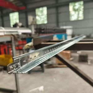 Modèle HT-REBUILD CE : Grille <span class=keywords><strong>de</strong></span> <span class=keywords><strong>plafond</strong></span> et profilé métallique pour système <span class=keywords><strong>de</strong></span> <span class=keywords><strong>plafond</strong></span> suspendu résilient pour l'Haïti - Product Image 1
