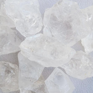 Fila curativa de piedra natural, grava de cristal blanco rugoso a granel, cuarzo transparente, caída para decoración y adivinación de <span class=keywords><strong>Tarot</strong></span> - Product Image 1
