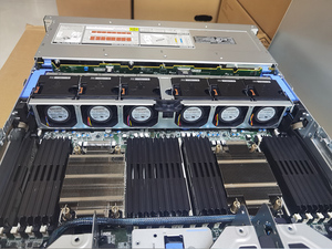 Schlussverkauf NEU/USAMMITGEBATTETER PowerEdge R750 R750XS 2U Rack Server CPU RAM SDD RAID <span class=keywords><strong>CTO</strong></span> NVME Server R750 SFF/LFF mit 3 Jahren Garantie - Product Image 3