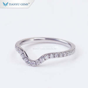 Anello in oro bianco 14k/18k personalizzato con gemme di Tianyu 7*9mm Set di anelli aureola blu Moissanite - Product Image 3