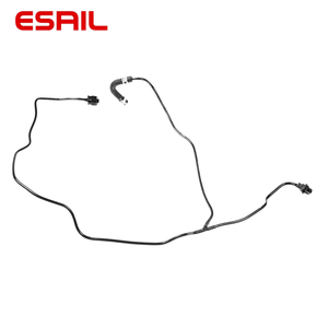 Tubo de Retorno de Agua, Línea de Respiración del Radiador, Manguera de Desbordamiento de Refrigerante F1F18C012DE 1870312 2025971 F1F18C012DD para <span class=keywords><strong>Ford</strong></span> Focus - Product Image 5