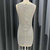 Robe de soirée en tulle et strass avec fermeture éclair