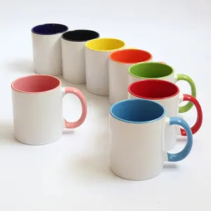 Merah muda biru kuning dilapisi 11 oz kustom coklat panas teh susu pegangan warna dalam keramik kopi sublimasi cangkir mug dengan kotak