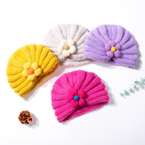 Gorro de Punto Estilo Europeo Americano para Recién Nacidos, Diseño de Flores Pequeñas y Lindas, Gorro Cálido para Otoño e Invierno para Bebés - Product Image 4