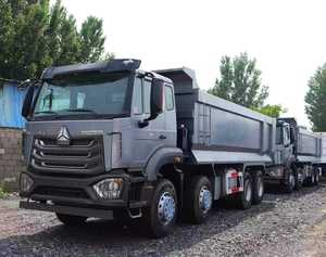 Camion benne basculante d'occasion Sinotruck HOWO 375ch 8x4 à conduite à droite en promotion - Product Image 3