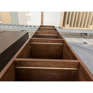 Système de dressing sur mesure minimaliste pour chambre principale de luxe - Product Image 6