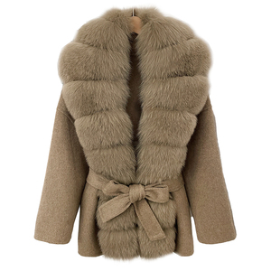 Abrigo de Primavera Elegante e Informal para Mujer, de Punto Suave, de Poliéster de Doble Cara, con Cuello de Piel de Zorro Genuina Teñida, Cuello y Puños Desmontables - Product Image 4