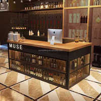 Mobilier commercial Bar Réception Cuisine High Bar Café Restaurant Comptoir de bar en bois avec lumière LED