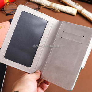 Porte-passeport en gros bon marché avec fente pour <span class=keywords><strong>carte</strong></span> étui à passeport en cuir PU couverture de passeport de voyage des États-Unis et étiquette de bagage - Product Image 5