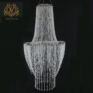 Oggetti di scena per festa di nozze in acrilico chiaro lampadario con perline per decorazione del soffitto di nozze - Product Image 1