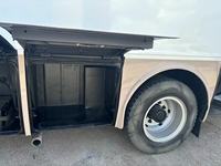 Bus touristique de luxe d'occasion à 32 places, conduite à gauche, moteur diesel Euro 3, boîte manuelle, personnalisable, moteur arrière, bus urbains à vendre