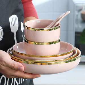 Offre Spéciale – Vaisselle de Luxe Écologique en Porcelaine Rose et Céramique Dorée – Assiettes et Plats Colorés Émaillés pour la Maison – Vente en Gros - Product Image 3