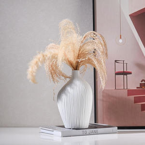 <span class=keywords><strong>Vase</strong></span> en céramique nordique accessoires de maison ligne Vases Pots de plantes Vases à fleurs en porcelaine blanche pour intérieur salon décoratif - Product Image 5