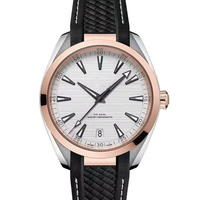 Montre-bracelet de haute qualité avec chronographe automatique, boîtier en acier inoxydable, cadran en verre, bracelet en caoutchouc, résistante à l'eau jusqu'à 30 m