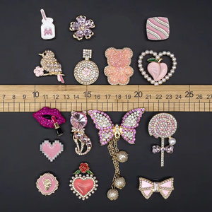 Breloques de chaussures tendance de créateur personnalisées, en PVC, de luxe, animales, unisexes, pour sabots, breloques de chaussures de princesse, vente en gros - Product Image 3