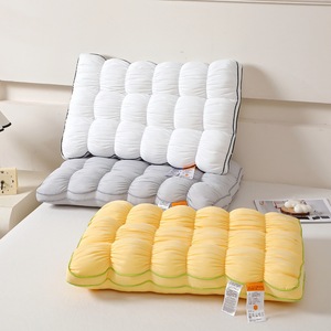 Almohada de Soporte Cervical de Fibra de Poliéster Esponjosa de Alta Elasticidad, Promueve el Sueño, Forma Rectangular, para Uso en Cama - Product Image 1
