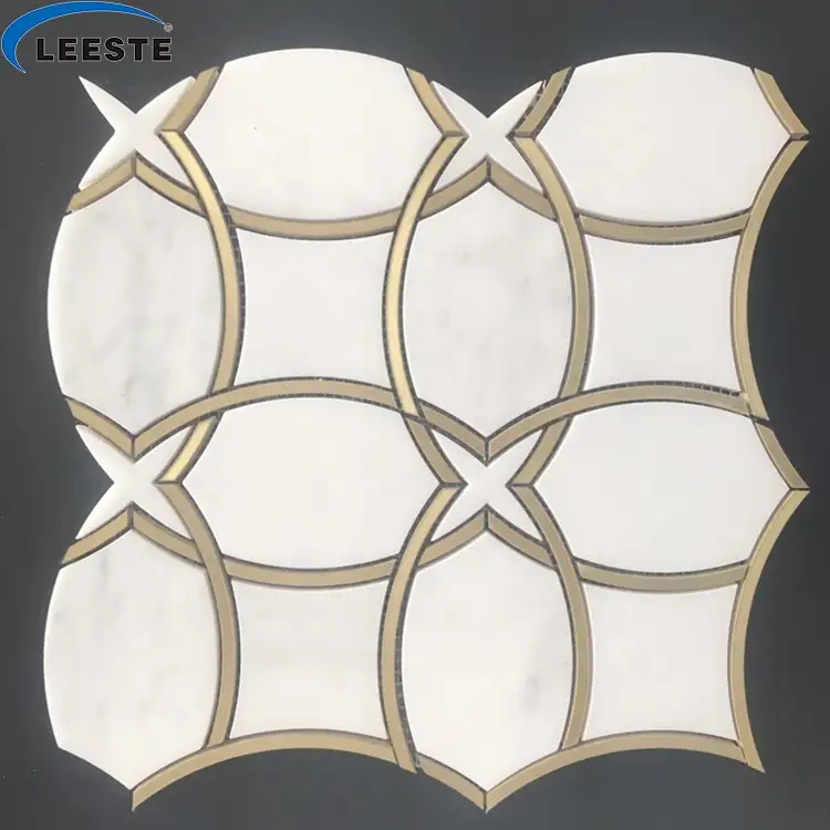 Mewah Proyek High End Proyek Desain Baru Mosaic Geometris Mosaic dengan Kuningan Strip Waterjet Mosaik