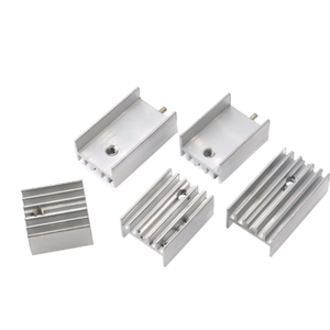 Dissipatore di Calore in Alluminio per Transistor 220/7805 15*10*16/20/25mm Dissipatore Elettronico con Perni - Product Image 3