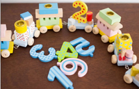 Ensemble de train de bloc de bougeoir de fête d'anniversaire coloré en bois avec 1-6 numéros