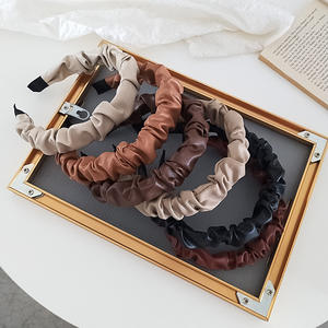 Diadema de Cuero con Diseño Arrugado para Mujer, Estilo Coreano Dongdaemun, Retro, Estilo Influencer, Borde Ancho, Simple, con Lazo Alto - Product Image 1