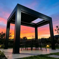 Gazebo extérieur motorisé rétractable en alliage d'aluminium avec toit à lames, résistant aux UV, structure robuste avec revêtement en poudre pour la détente en extérieur